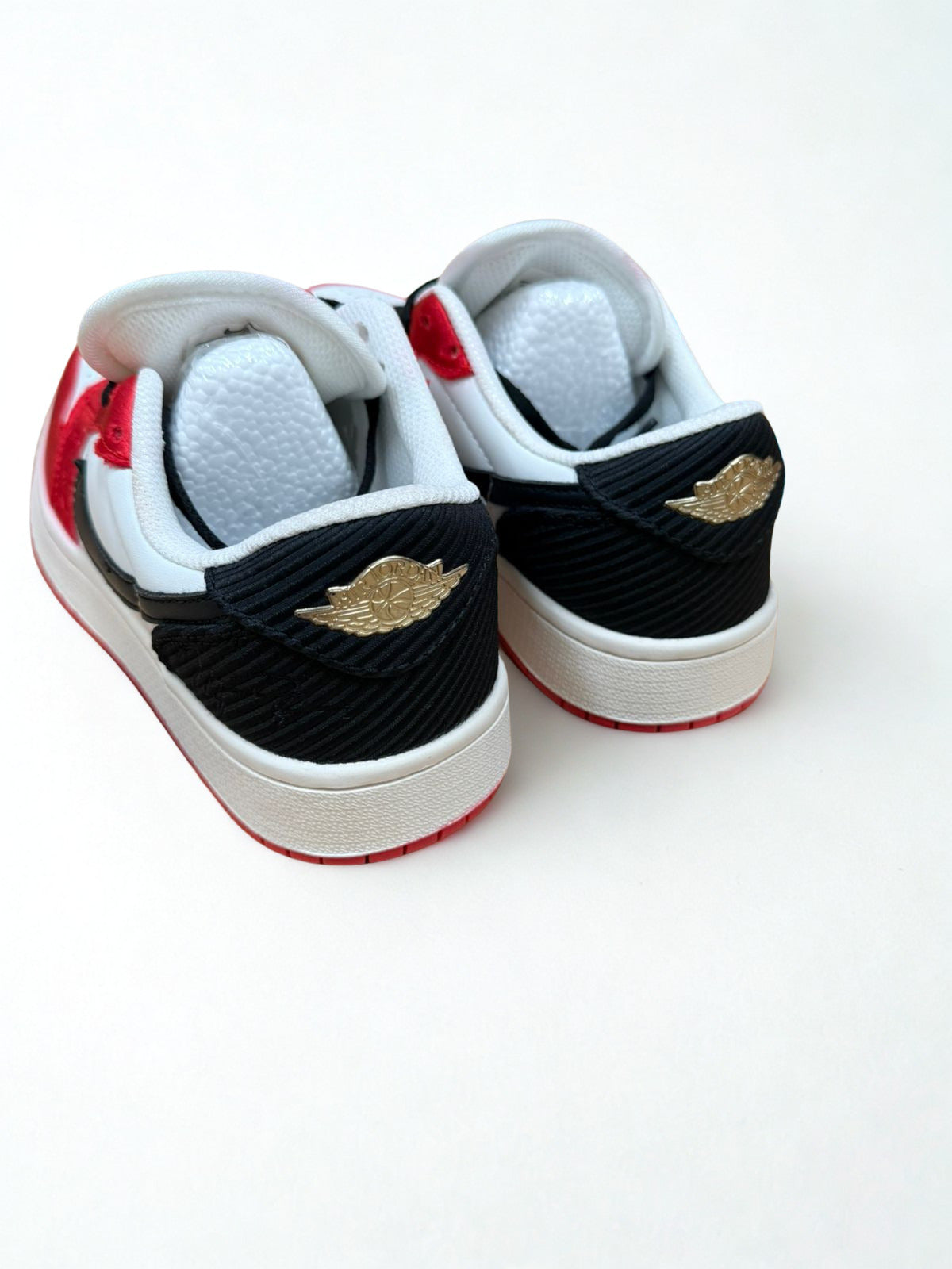 AIR JORDAN 1 - RED