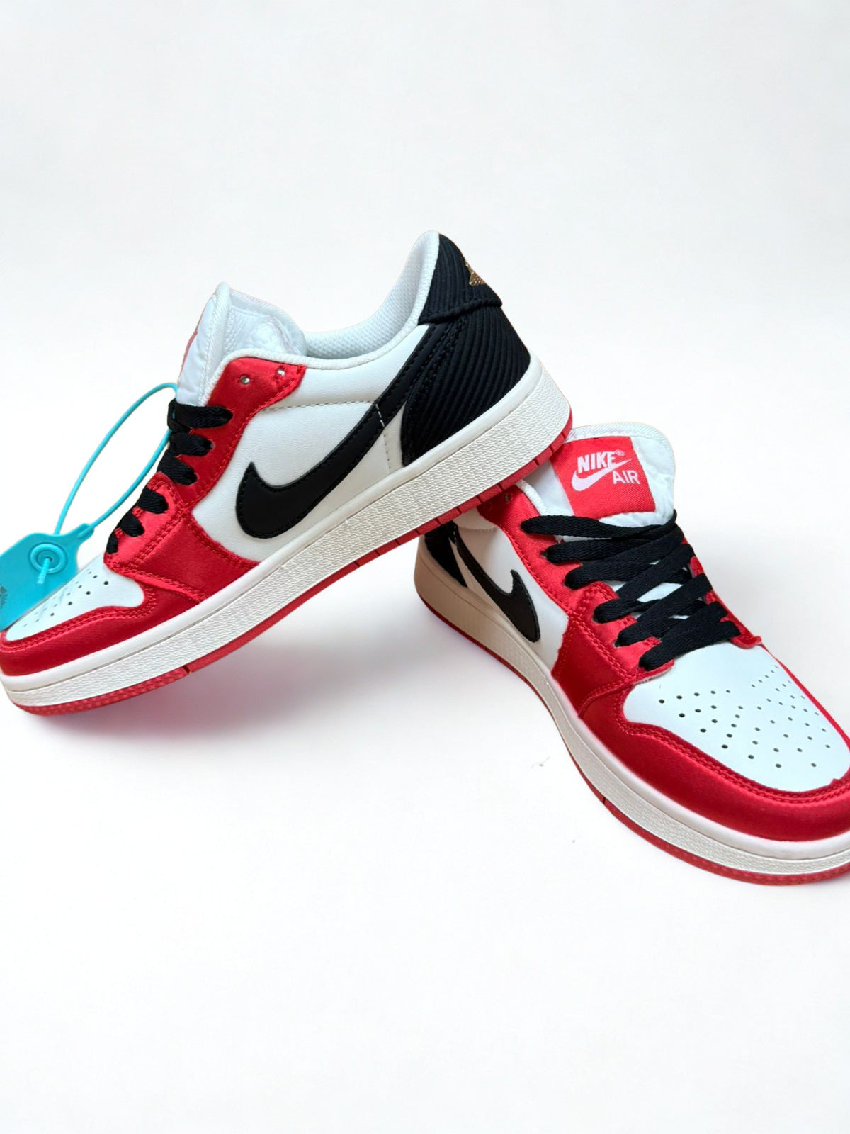 AIR JORDAN 1 - RED