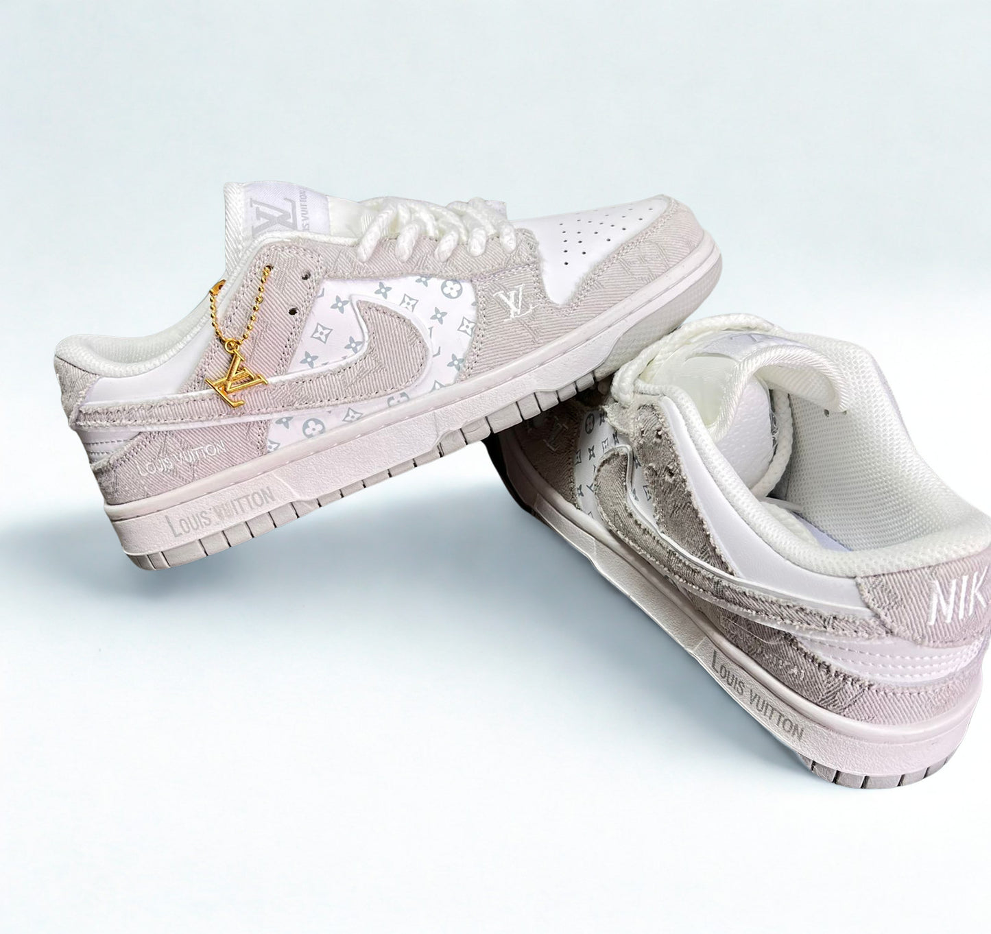 NIKE DUNK LOW LV