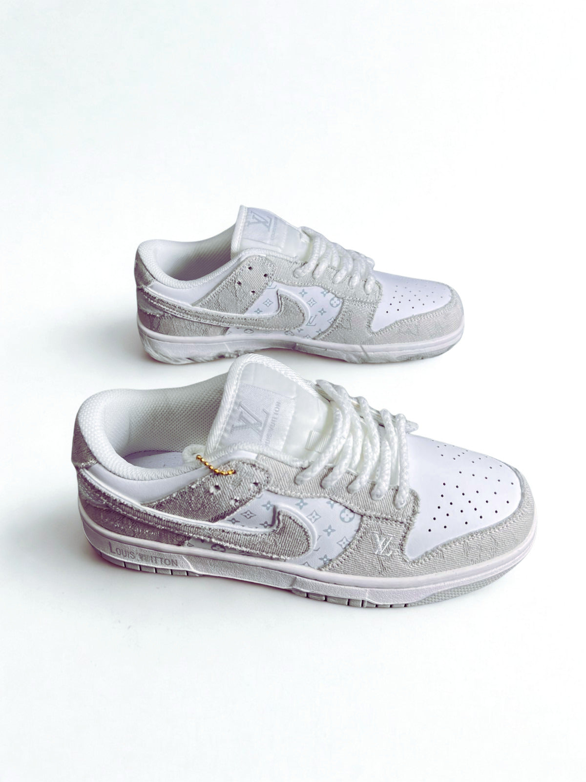 NIKE DUNK LOW LV